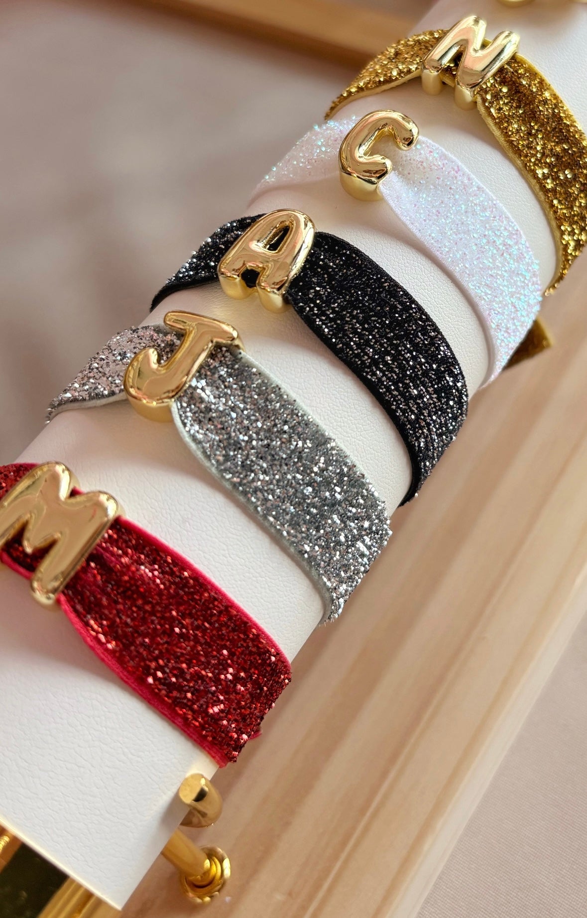 Bubble Inicial Elastic Bracelet