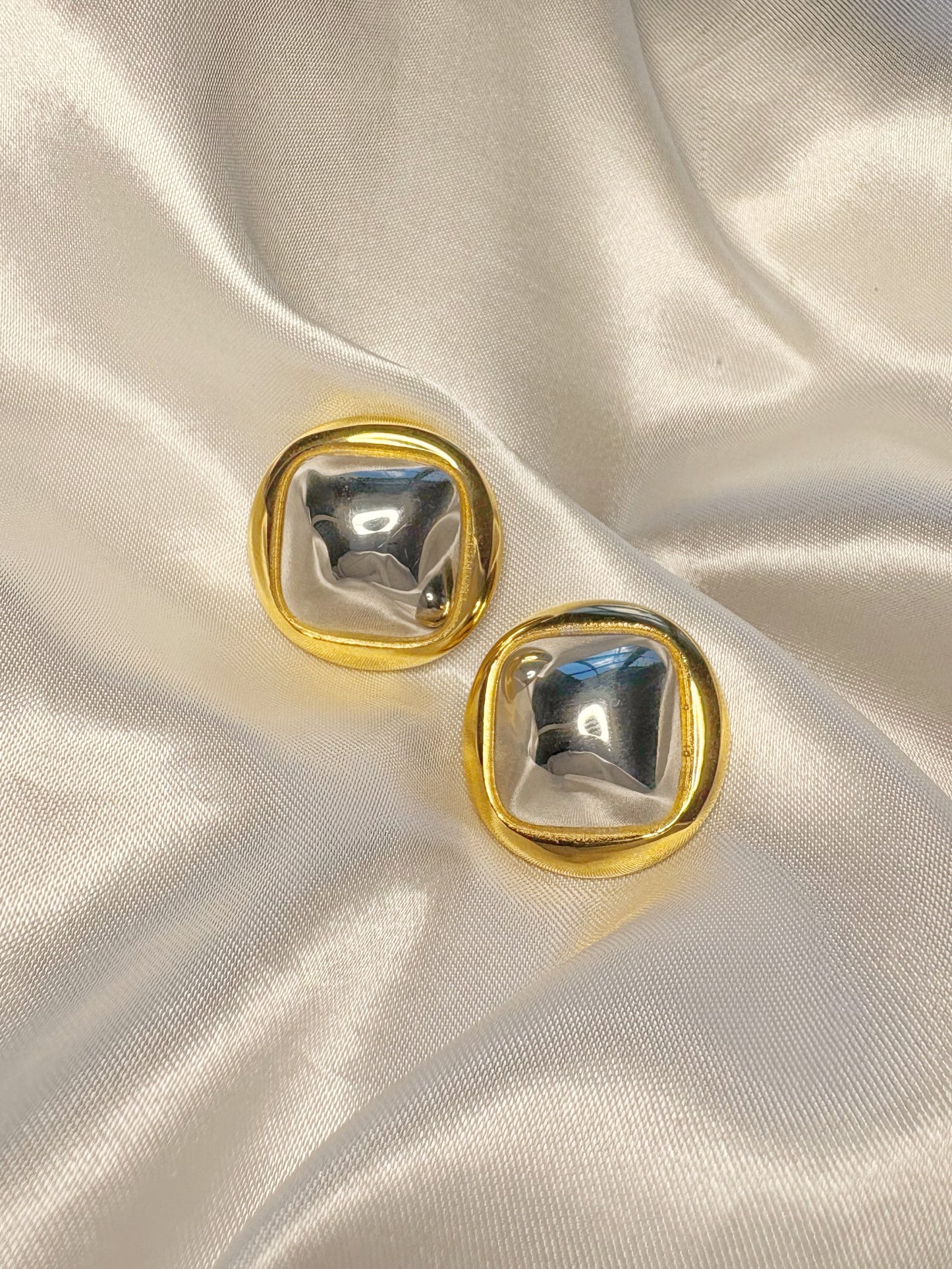 Hortensia Earrings