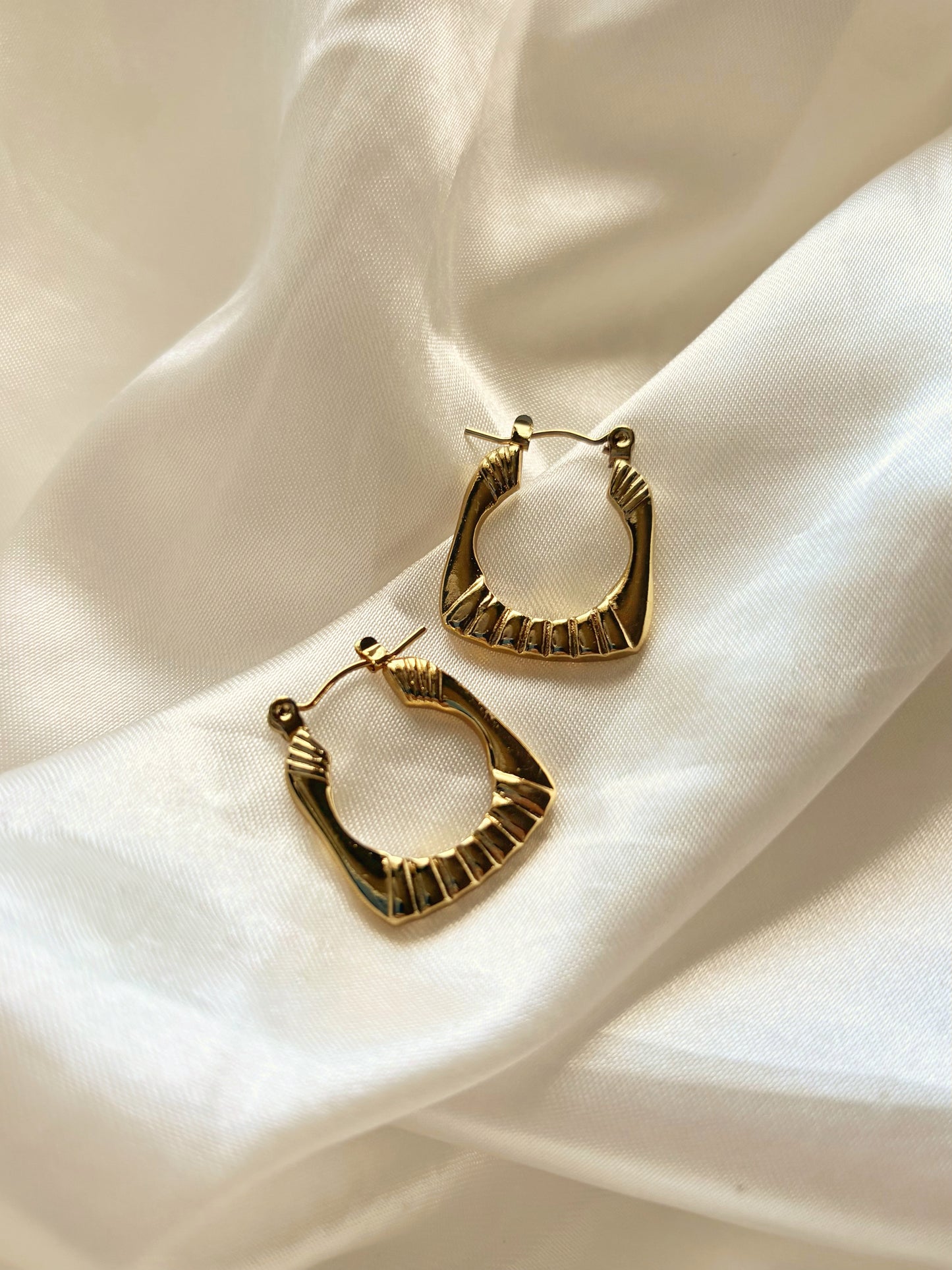 María Earrings